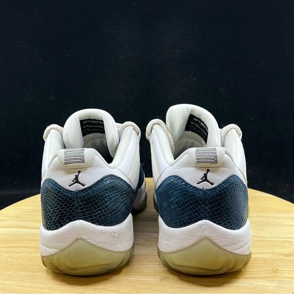 Jordan 11 Retro Low Snake Navy Snakeskin 2019 Men’s Size 10 CD6846-102 - Picture 4 of 11